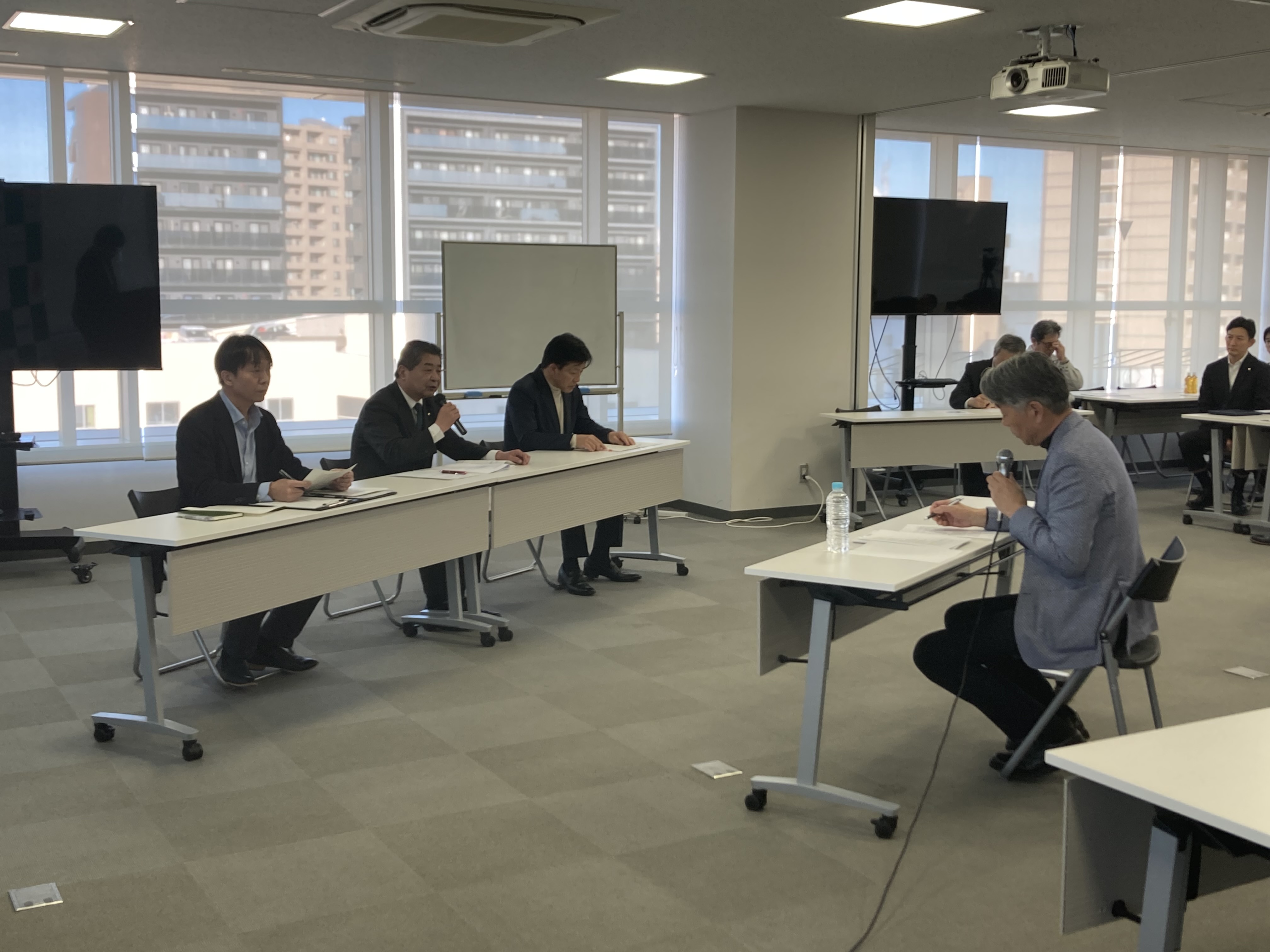 管理職向けに、リスクマネジメント研修を行いました。｜お知らせ｜株式